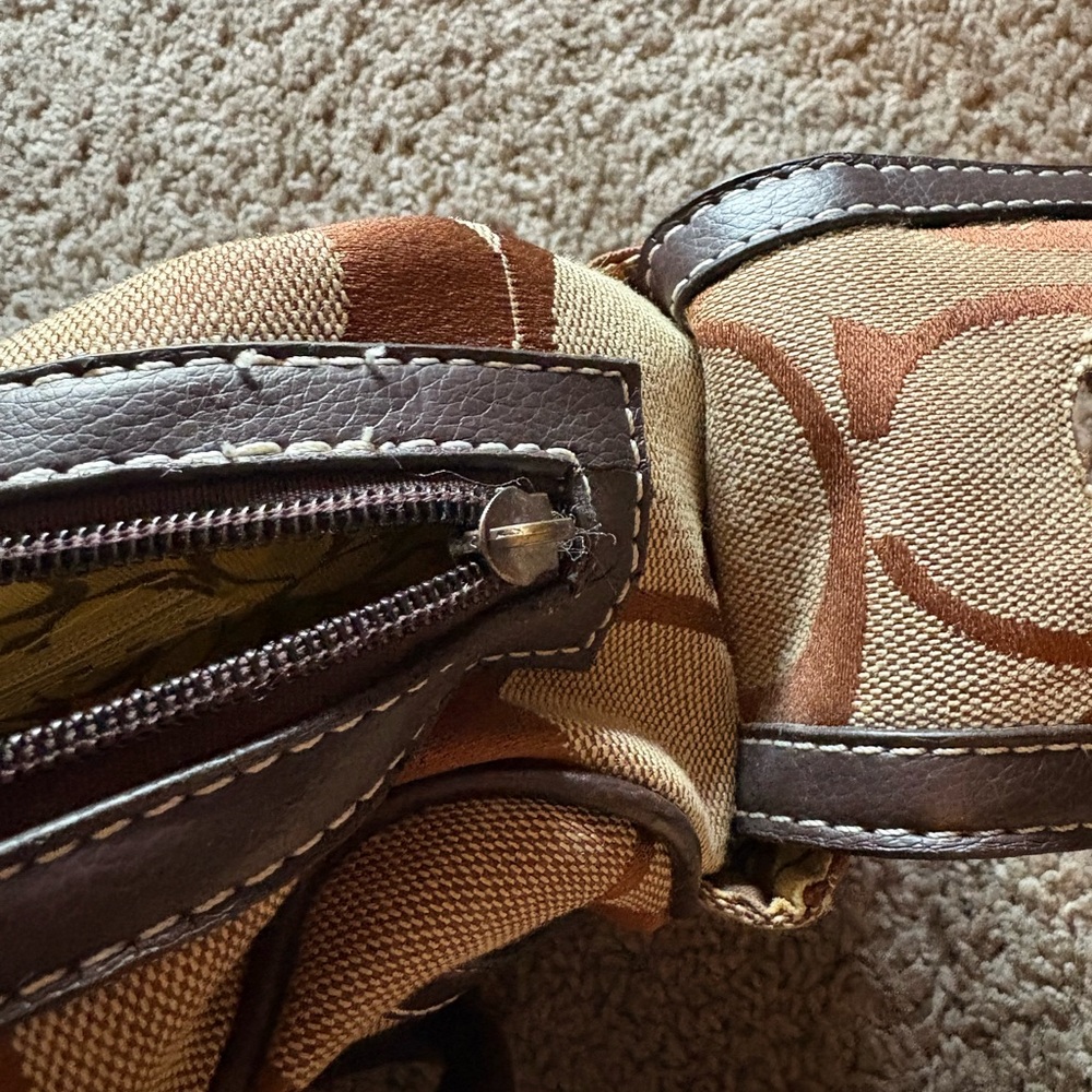 Brown Patterned Handbag - image 7